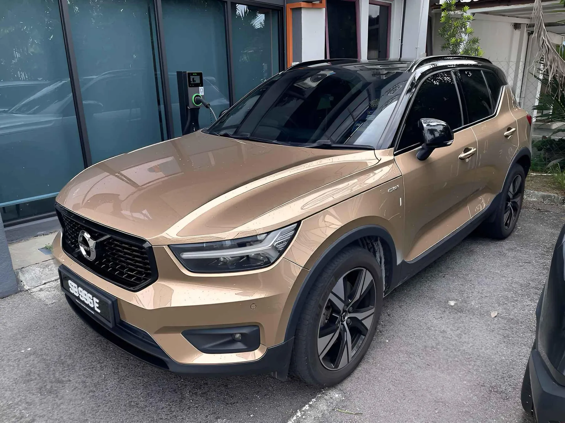 The same car finished in Light Bronze Colour PPF